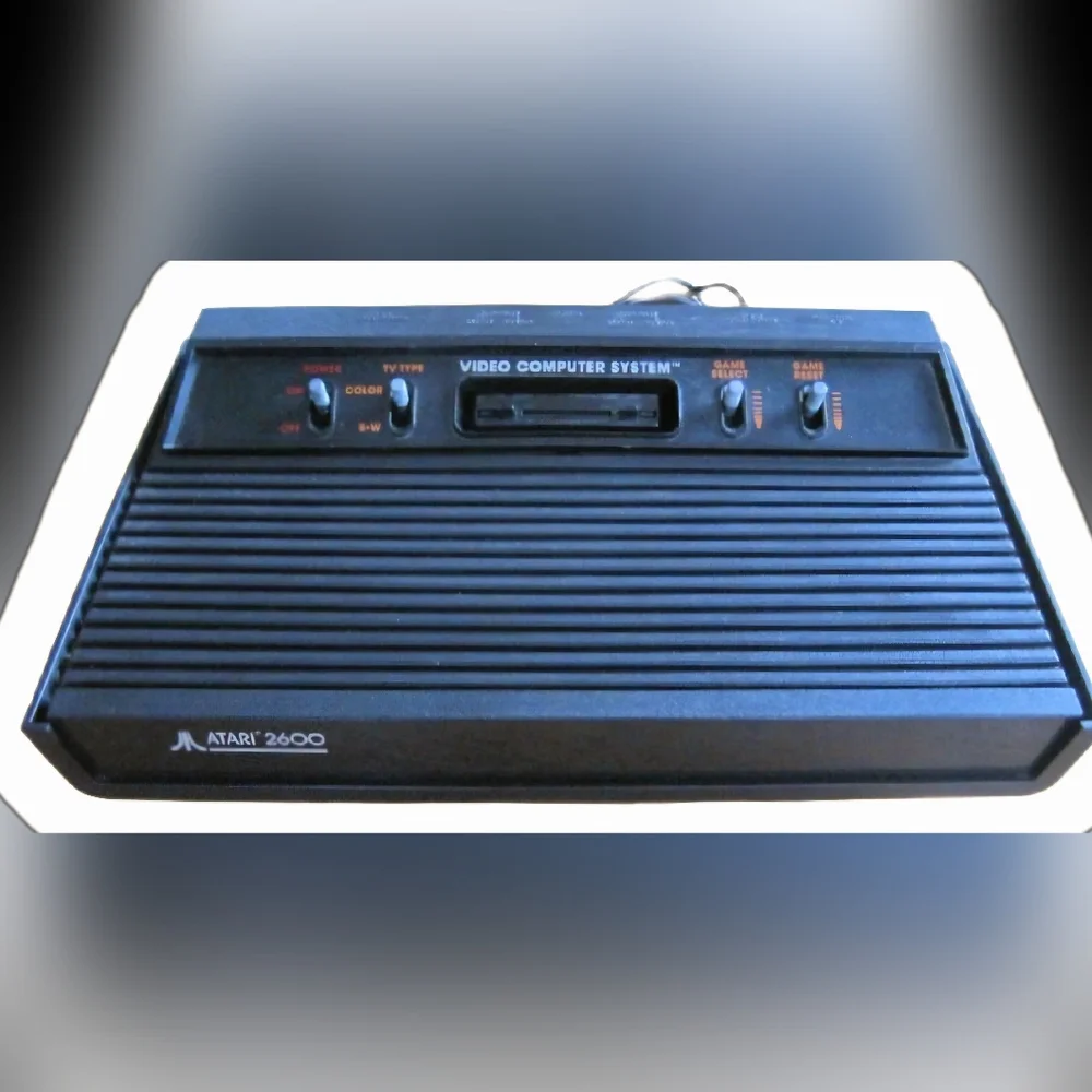 VINTAGE Atari 2600 Wood Grain 4 Switch Console, Cables & Pwr Cord Clean & Tested